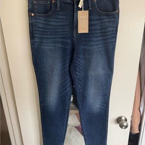 Woman’s Madewell High rise Skinny jeans 32